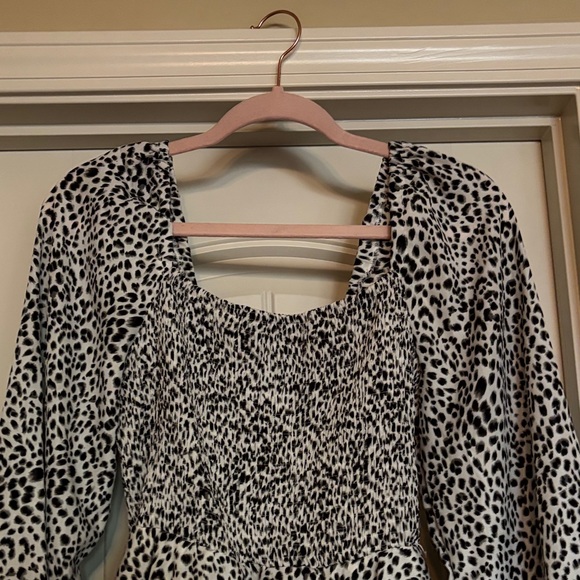 Simplee Apparel Leopard Print Romper - Picture 3 of 7